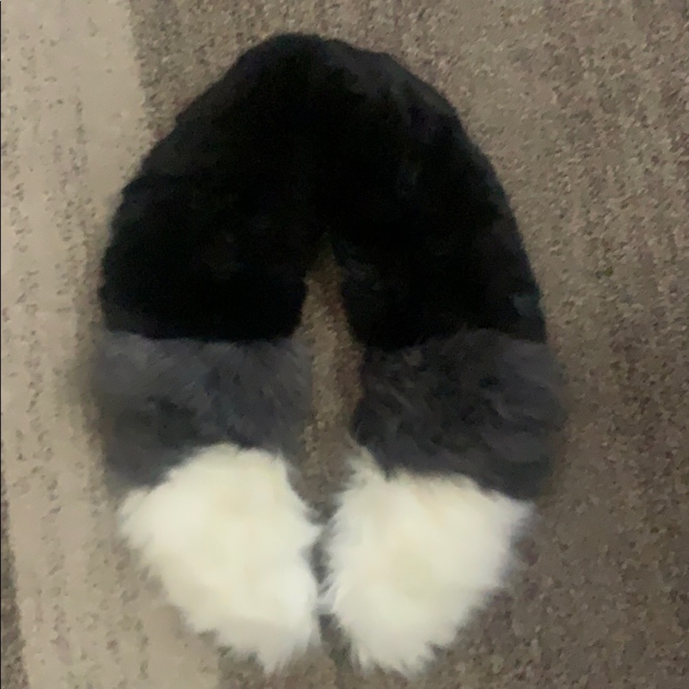 Faux fur scarf